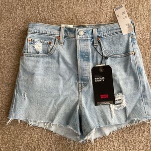 Levi’s ribcage shorts